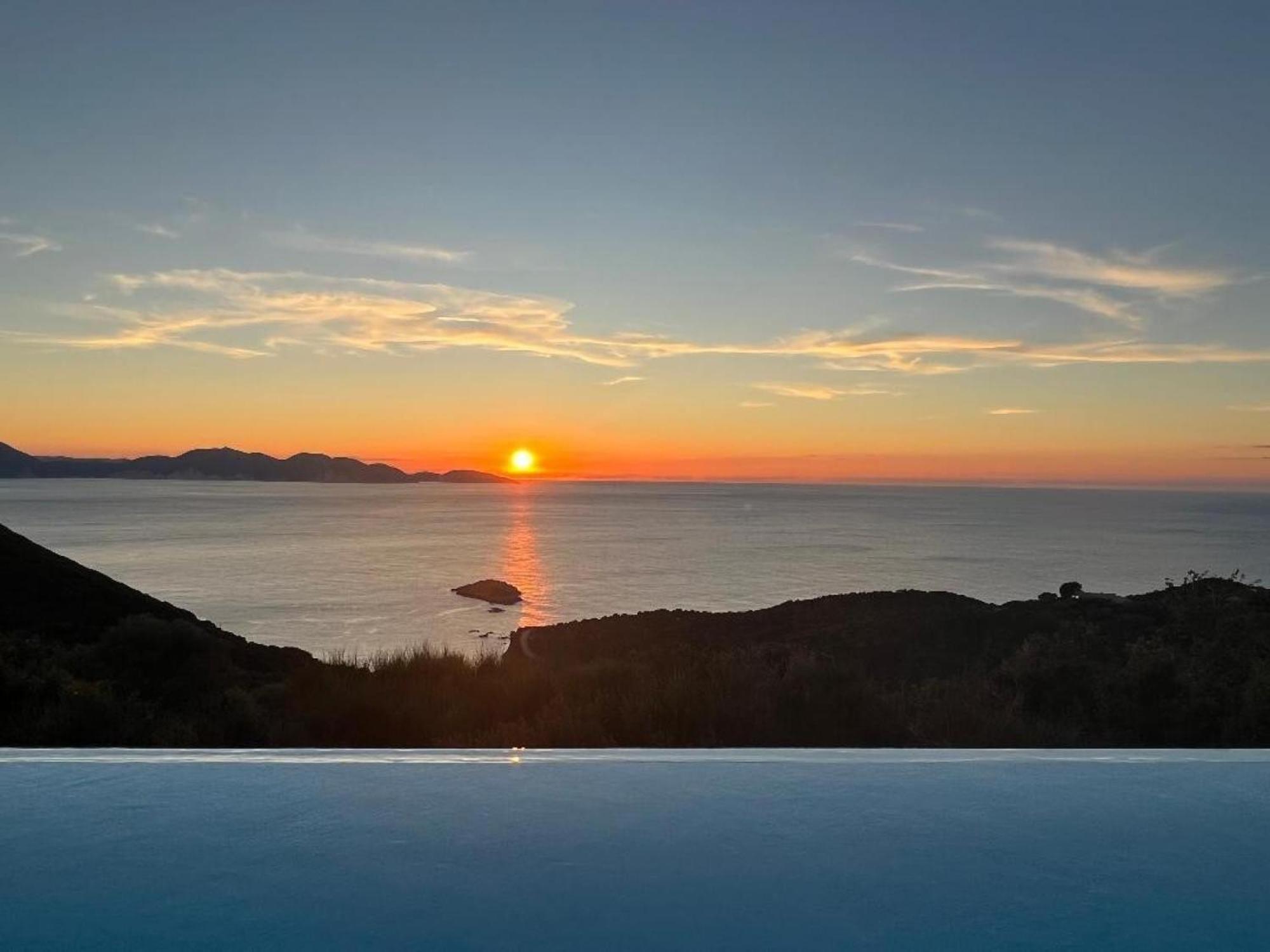 Entheos Private Villa Fiskardo Kefalonia Greece Bagian luar foto